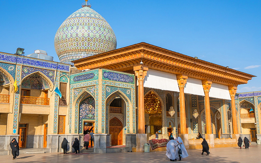 دیدار مسئولان حرم شاهچراغ و صندوق سرمایه‌گذاری حرم‌های مطهر؛ بررسی تملک محور اسکندری و مختاری برای ساماندهی بافت پیرامونی